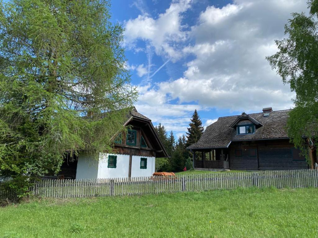 Ferienhaus Waldtraum Sankt Veit an der Glan Exteriör bild